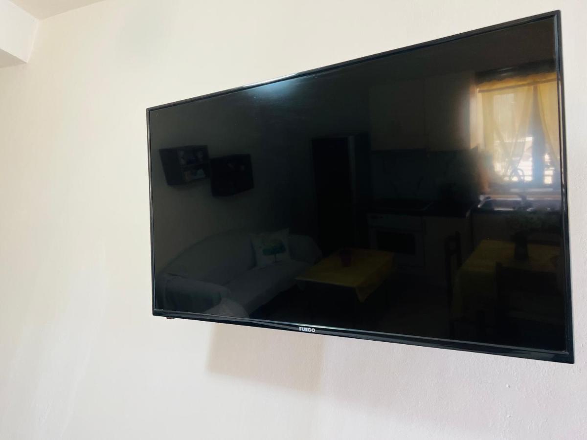 Villa Ensalv Berat - Apartment - Room - Penthouse Ngoại thất bức ảnh