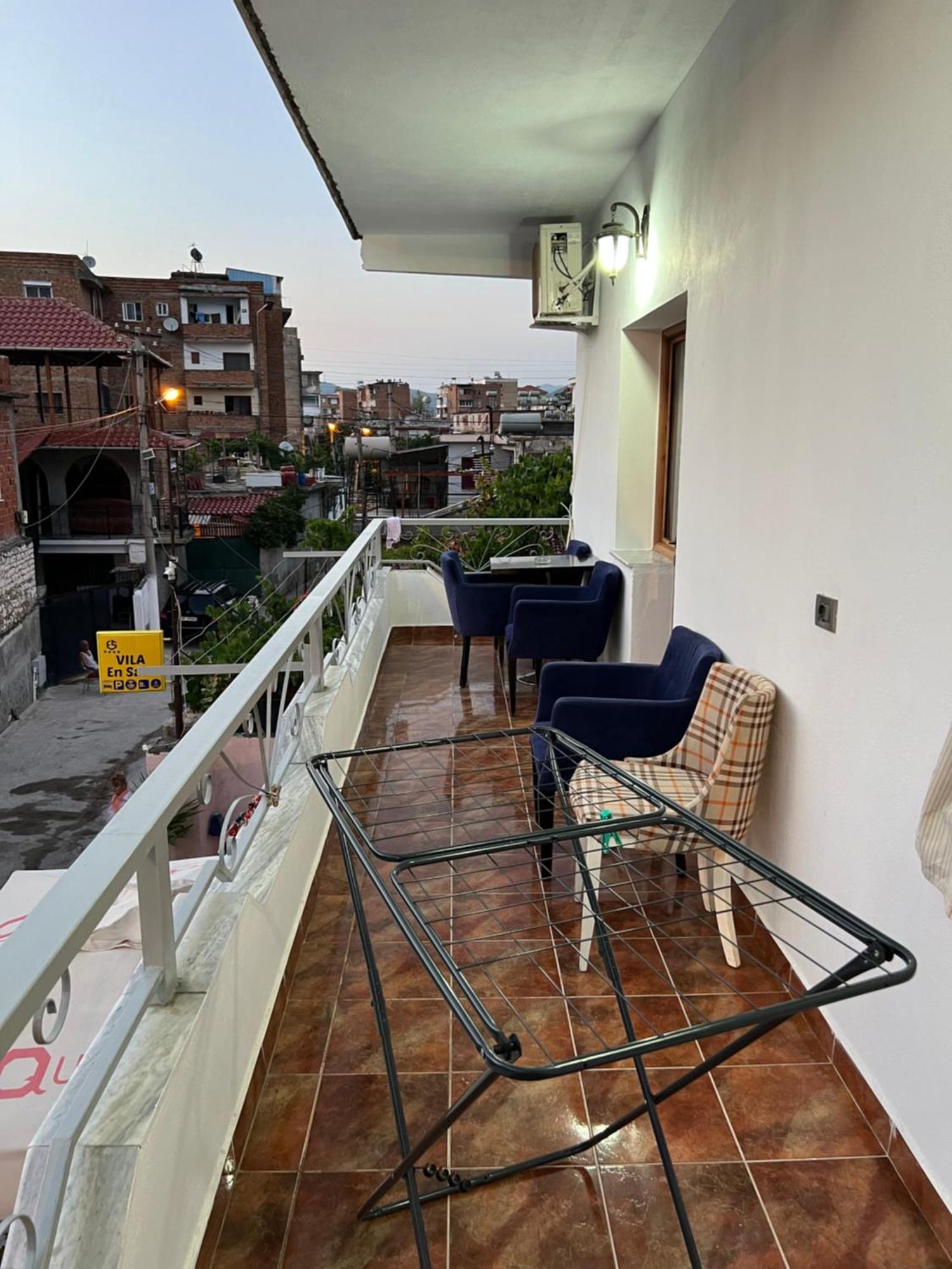Villa Ensalv Berat - Apartment - Room - Penthouse Phòng bức ảnh