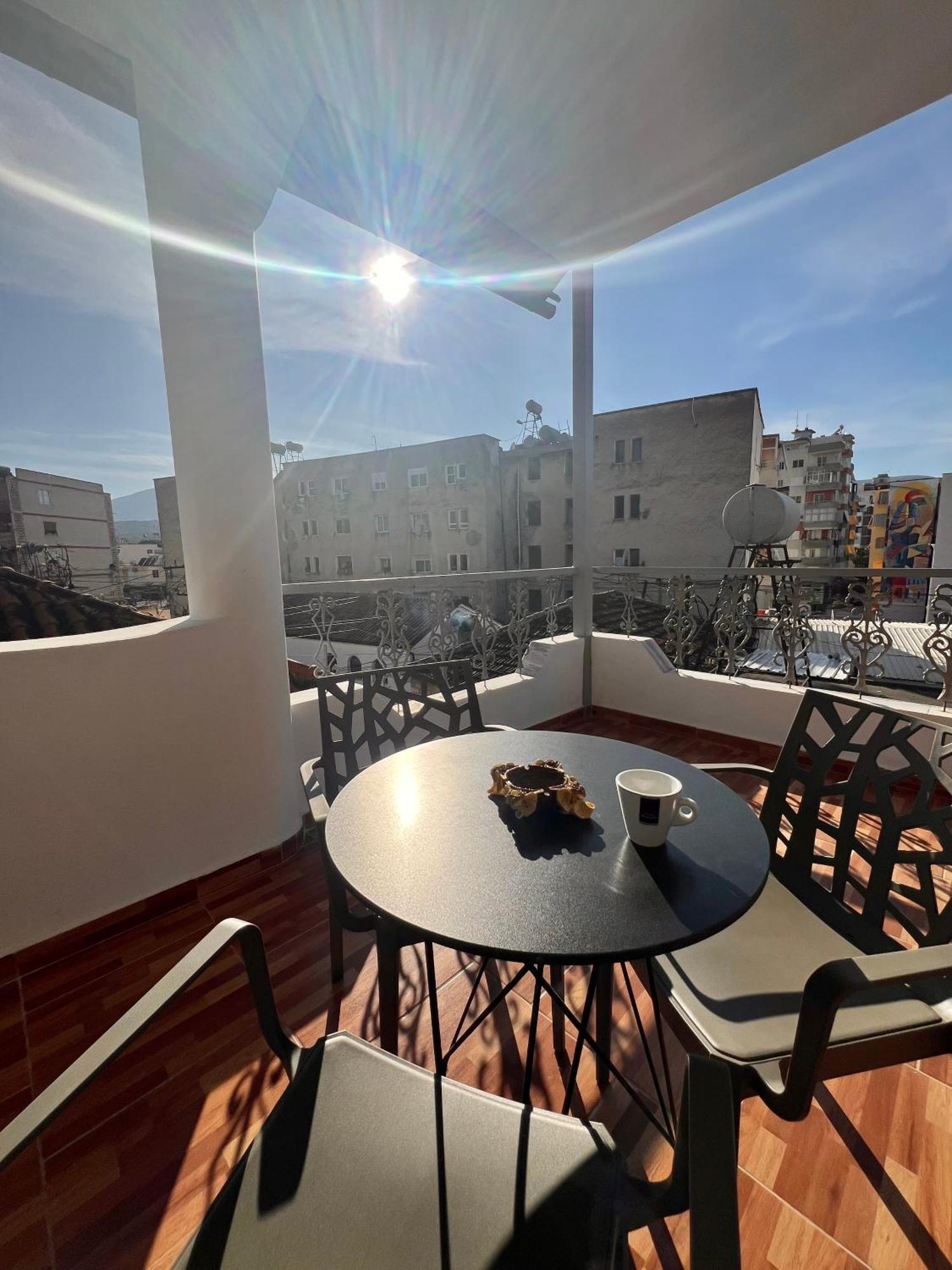 Villa Ensalv Berat - Apartment - Room - Penthouse Ngoại thất bức ảnh